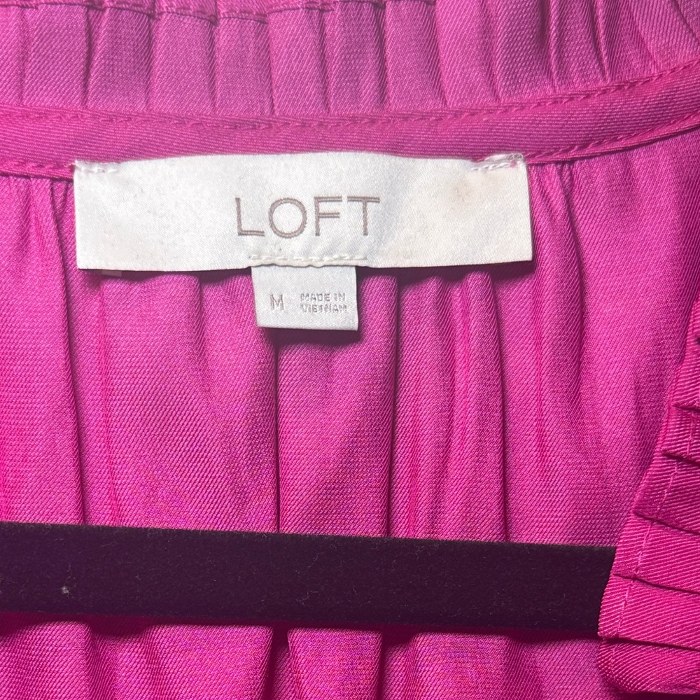 LOFT Fuchsia Sleeveless Blouse - Picture 3 of 3